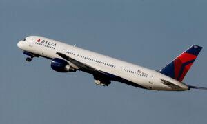 Boeing 757 Loses Nose Wheel While Awaiting Takeoff in Atlanta