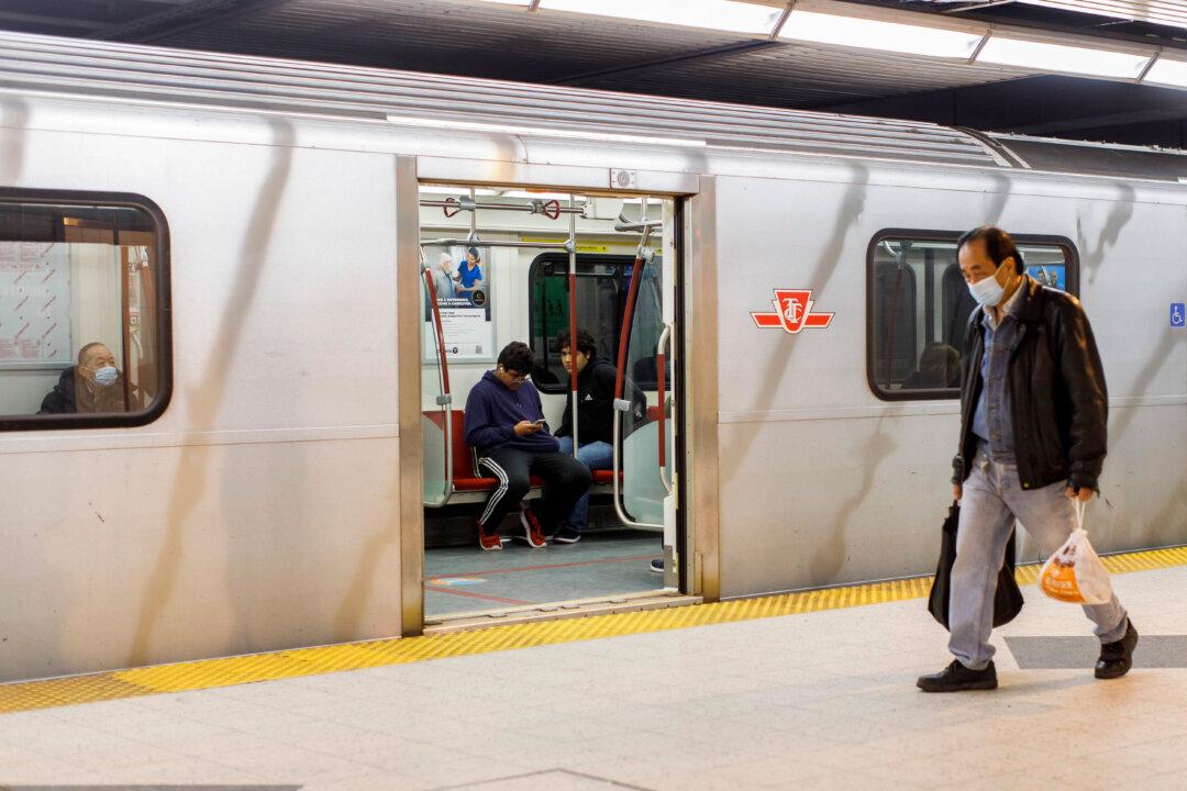 Transit Ridership Dropping as Millions of Canadians Work From Home: StatCan