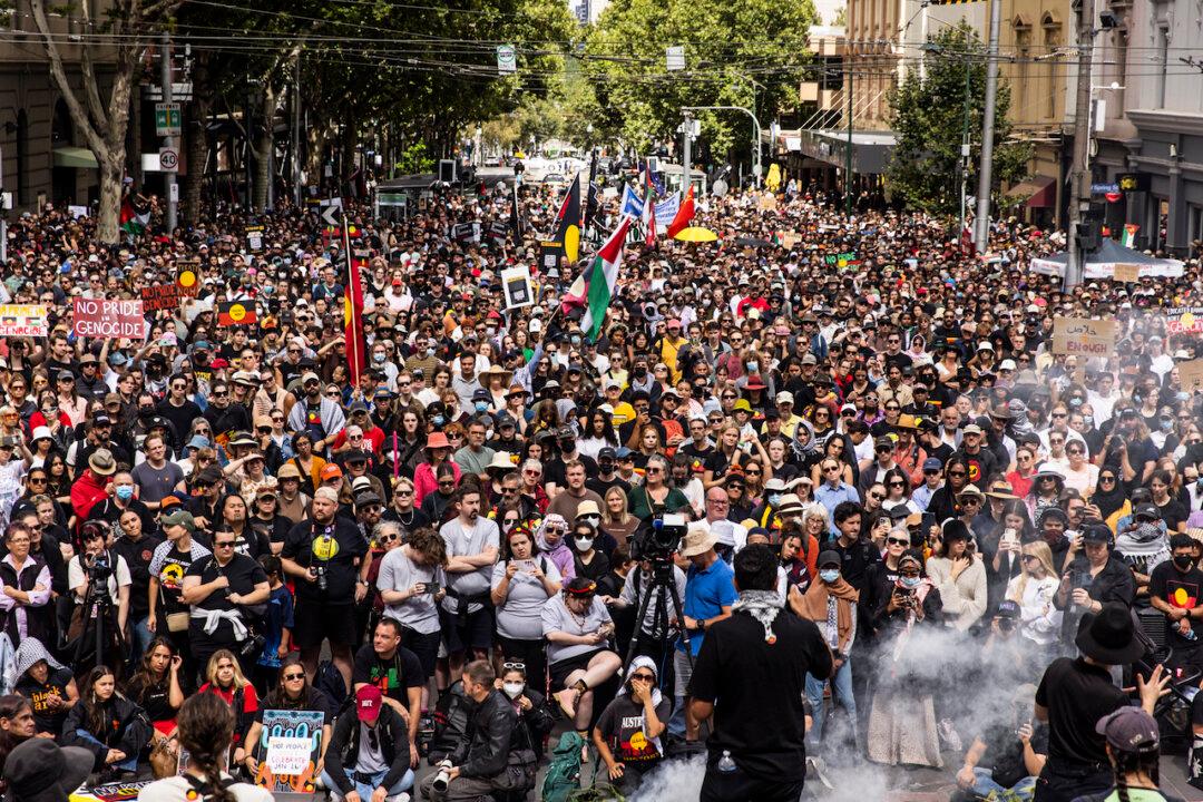 Thousands Rally on Steps of State Parliament During ‘Invasion Day’ Protests