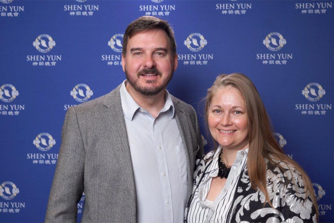 Shen Yun Is ‘So Beautiful and Graceful,’ Says Physician