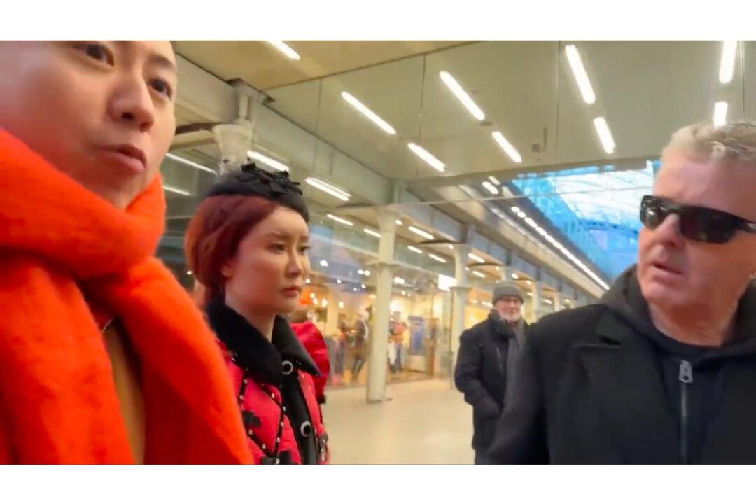 Station Piano Becomes Symbol of Defiance After Chinese TV Crew Clashes With Pianist