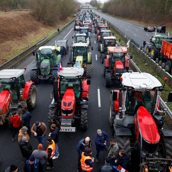 France Drops Plan to Decrease Farmers’ Diesel Discount but Protests to Continue
