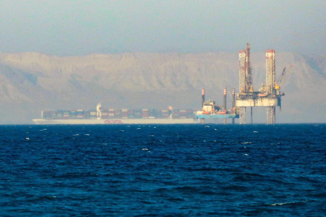 Greek-Flagged Ship Carrying Humanitarian Aid to Yemen Attacked by Houthis, US Says