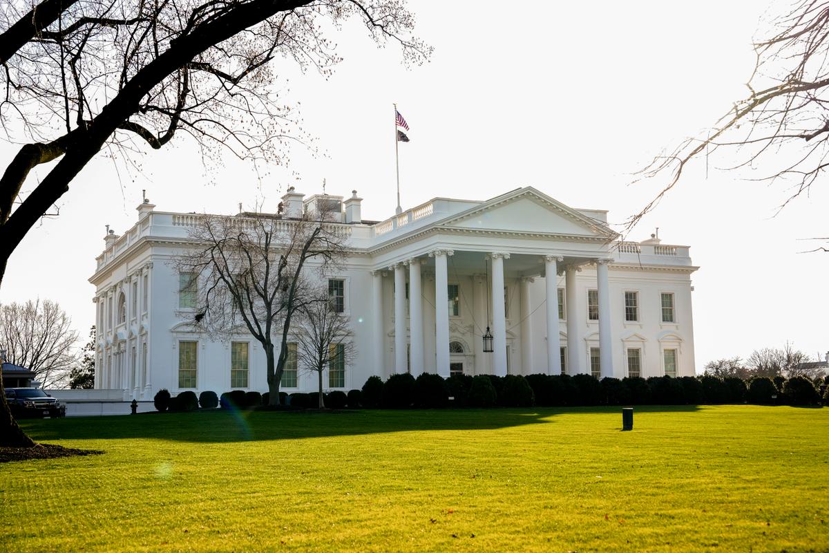 White House Pharmacy Dispensed Drugs Without Verifying Patient Identities: Inspector General