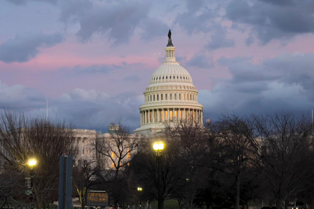 House Passes Bill to Deny Entry to Immigrants Who Took Part in Oct. 7 Attack on Israel