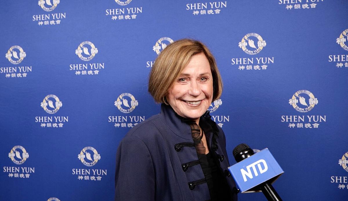 Repeat Patrons Return to Immerse Themselves in Shen Yun’s Ancient Traditions