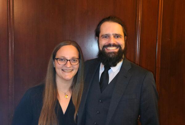 Tim Rose and his wife Kelly Rose at the KeyBank State Theatre at Playhouse Square in Cleveland, Ohio, on Jan. 27, 2024. (Charlie Lu/The Epoch Times)