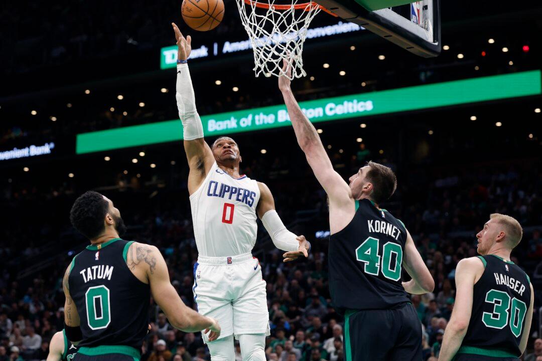 Clippers Win Their 5th Straight, 115–96 Over Celtics. It Was Just Boston’s 2nd Home Loss