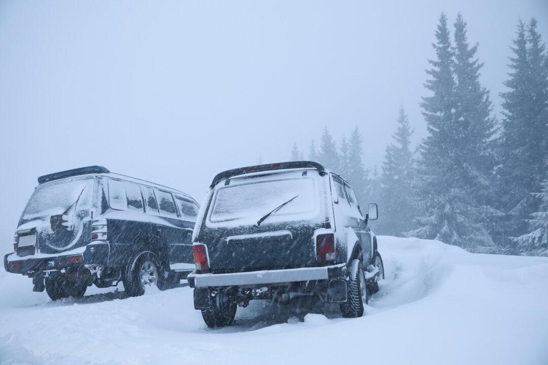 5 Things to Do Before Driving in the Mountains This Winter