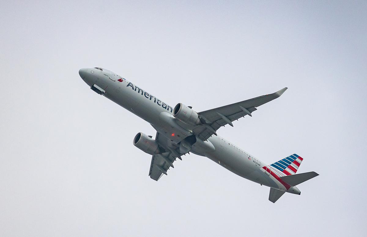 American Airlines’ Hard Landing on Maui Sends 6 to Hospital