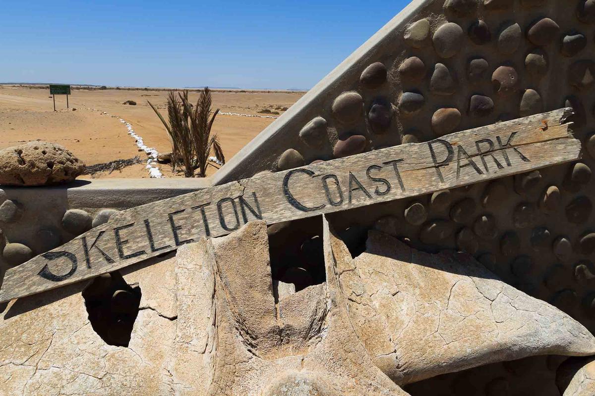 骷髏海岸國家公園的烏加布蒙德門(Ugabmund gate)。 (elleon/Shutterstock)