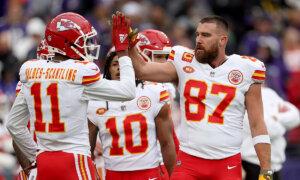 Mahomes and Kelce Lead Chiefs Past Ravens