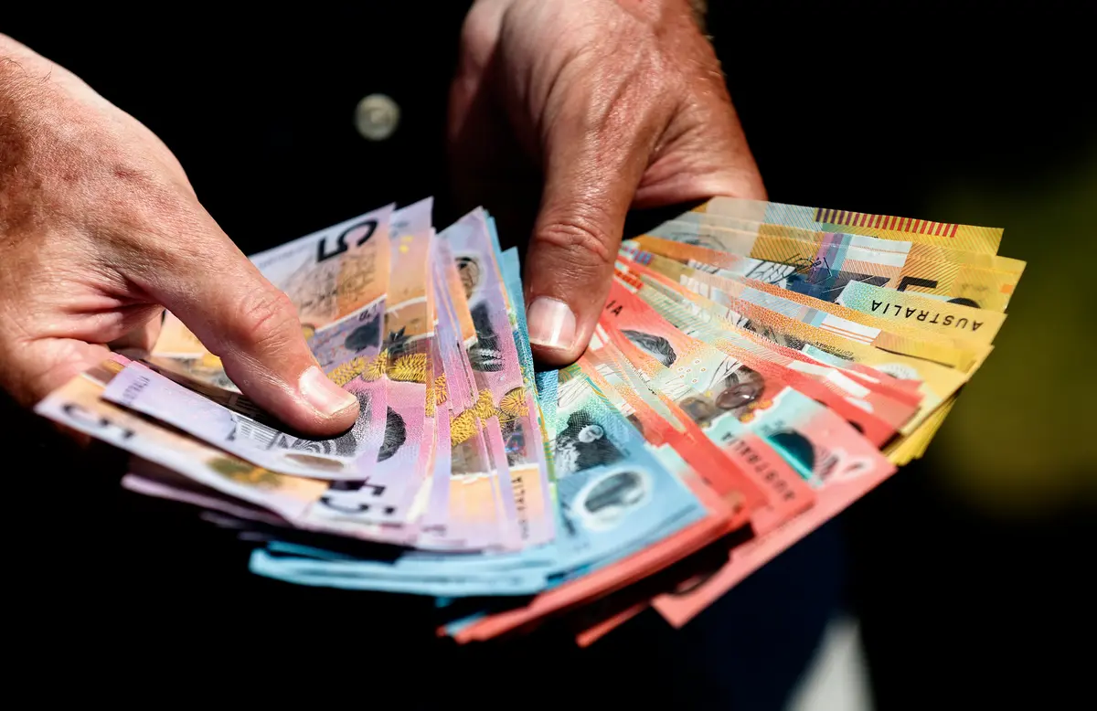 Retailers Left to Provide Cash Services Without Adequate Support, Senate Hears