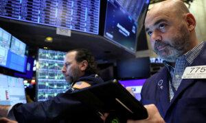 Wall Street Opens Muted After Mixed Earnings; Jobs Data in Focus