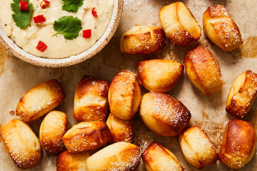 Need a Crowd-Pleasing Snack for the Big Game? Homemade Pretzel Bites for the Win!