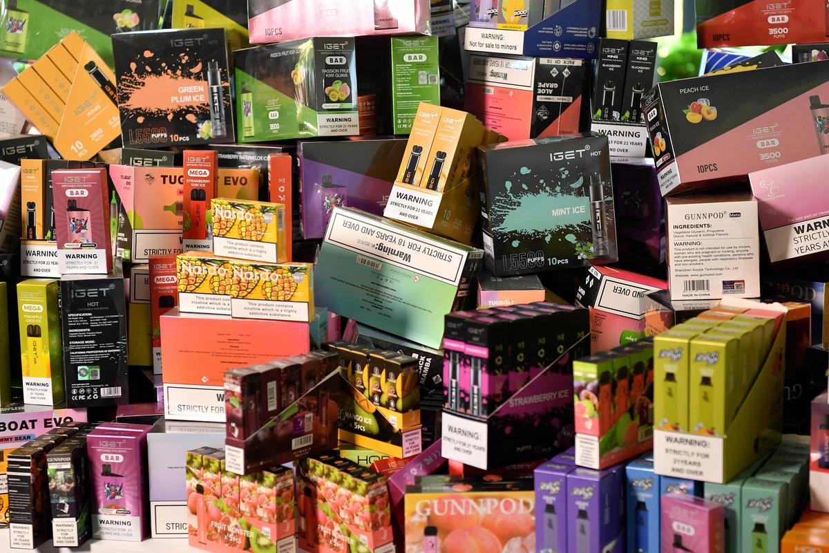 Vaping Retailers ‘Addicting’ a New Generation to Nicotine: Professor