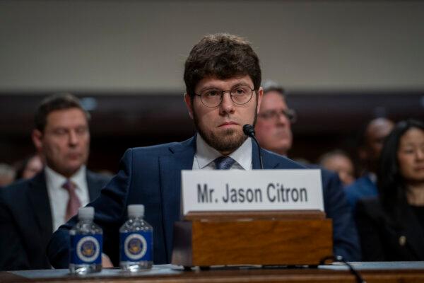 Discord CEO Jason Citron testifies before the Senate Judiciary Committee in Washington on Jan. 31, 2024. (Madalina Vasiliu/The Epoch Times)