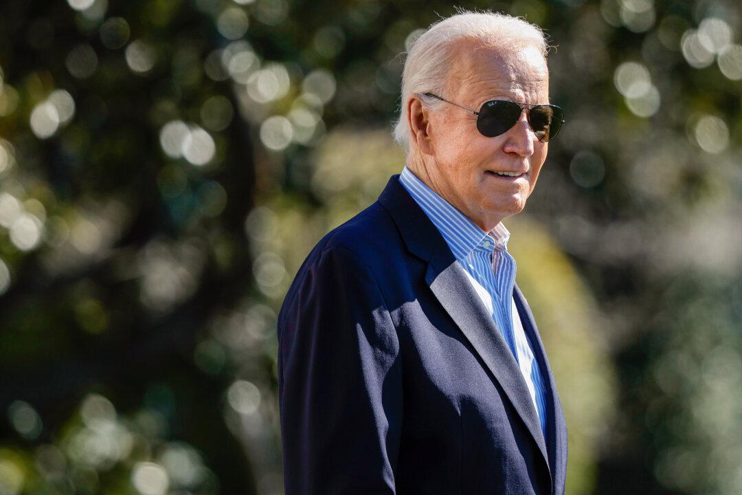 Biden Tempers Gaza Ceasefire Hopes as Talks Complicated by Deadly Humanitarian Aid Incident