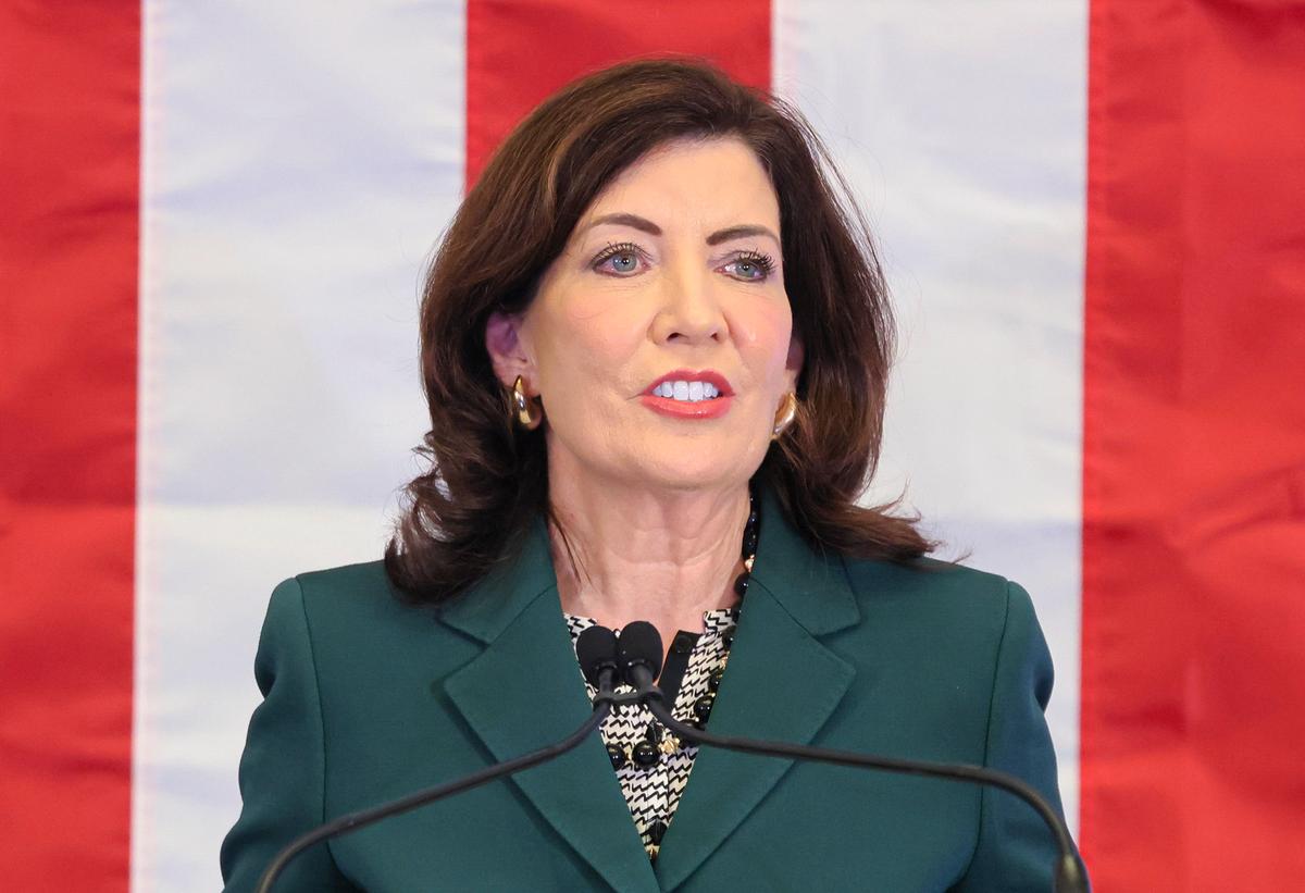 Gov. Hochul Restarts NYC Congestion Pricing With $9 Tolls to Begin in January thumbnail