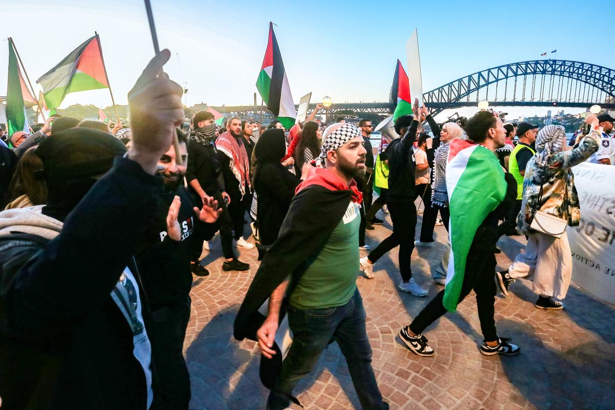 Dutton Warns Palestinians in Gaza War Zone Should Not Come to Australia