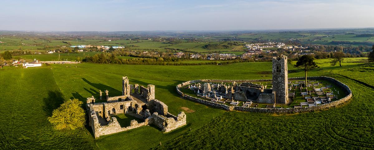 An aerial view of the hill of Slane, a significant site in Ireland. (ianmitchinson/Shutterstock)