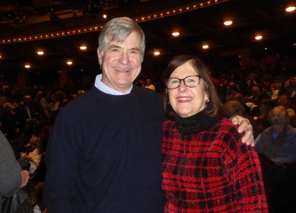 Sara Connor and Bruce Clark at the Miller High Life Theatre on Feb. 3. (Frank Liang/The Epoch Times)