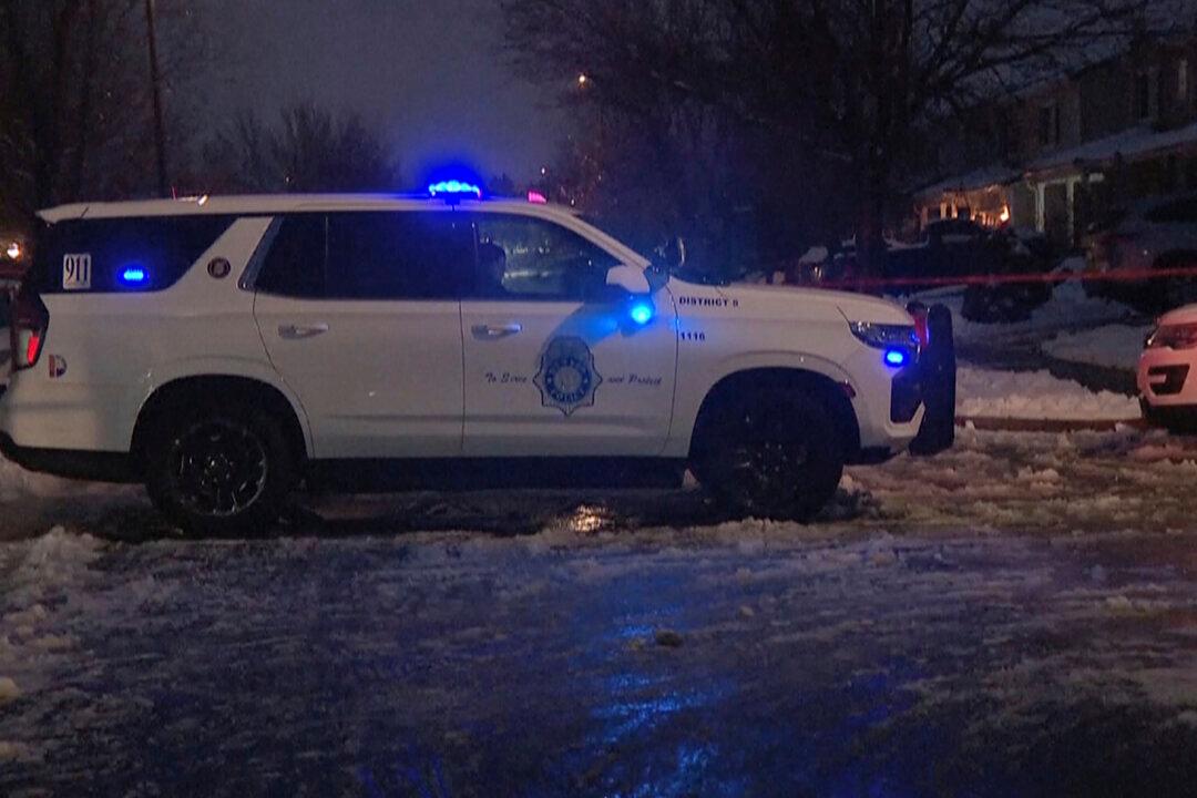 2 People Killed, 4 Injured in Denver Shooting, Police Say