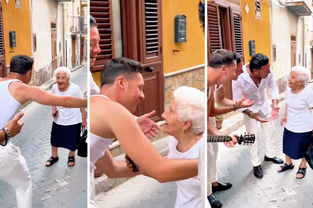 Brothers Reunite With 85-Year-Old Lady Who Looked After Them as Kids, Serenade Her in Street