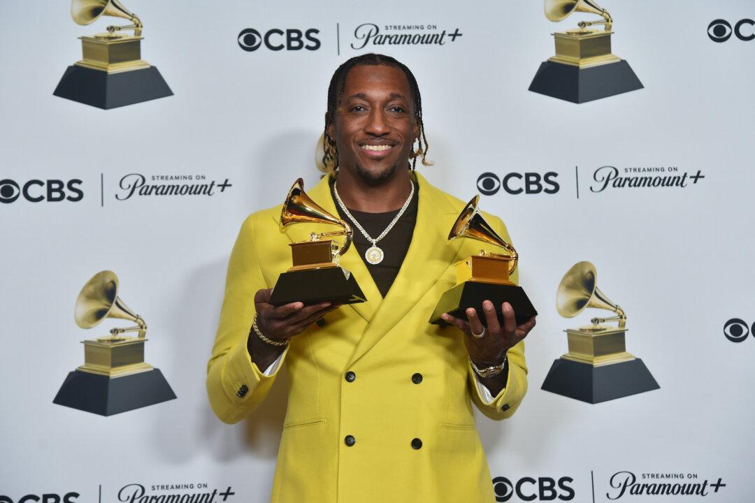 Christian Hip-Hop Artist Lecrae Wins 2 Grammy Awards