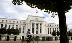 Fed Cautious About Cutting Rates Too Soon as Inflation Progress Could Stall: Minutes