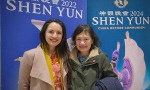 UK Lawyer Says Shen Yun Takes Her Back to Her Heritage