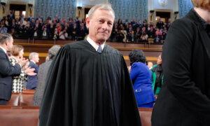 Supreme Court Chief Justice Roberts Warns of âDauntingâ Consequences of Trump Ballot Ban