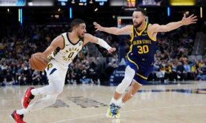 Stephen Curry on Target, Warriors Rout Pacers