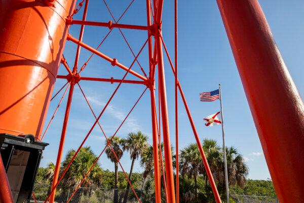 A restored lighthouse built in 1887 is the main focal point at Anclote Key Preserve State Park on Dec. 10, 2023. (Patrick Connolly/Orlando Sentinel)