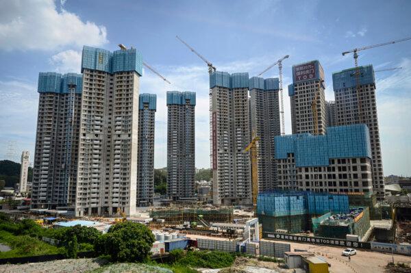 China’s Central Bank Slashes Key Loan Interest Rate to Boost Property Market, Chinese Public Skeptical