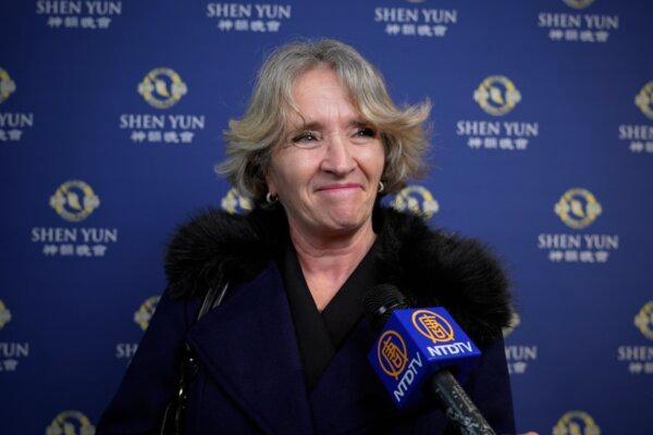 Véronique Laporte attended Shen Yun Performing Arts at Arkéa Arena on Feb. 6, 2024. (NTD)