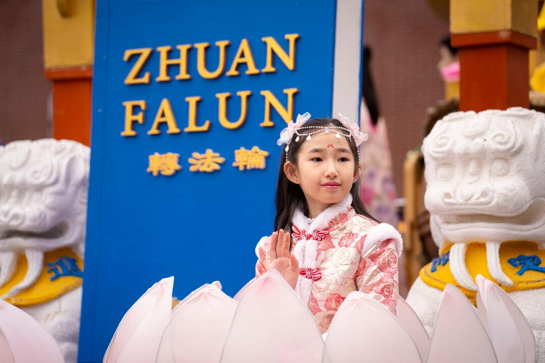 CCP Persecution of Falun Gong Adherents Extends From Doctoral Candidates to Elementary School Students