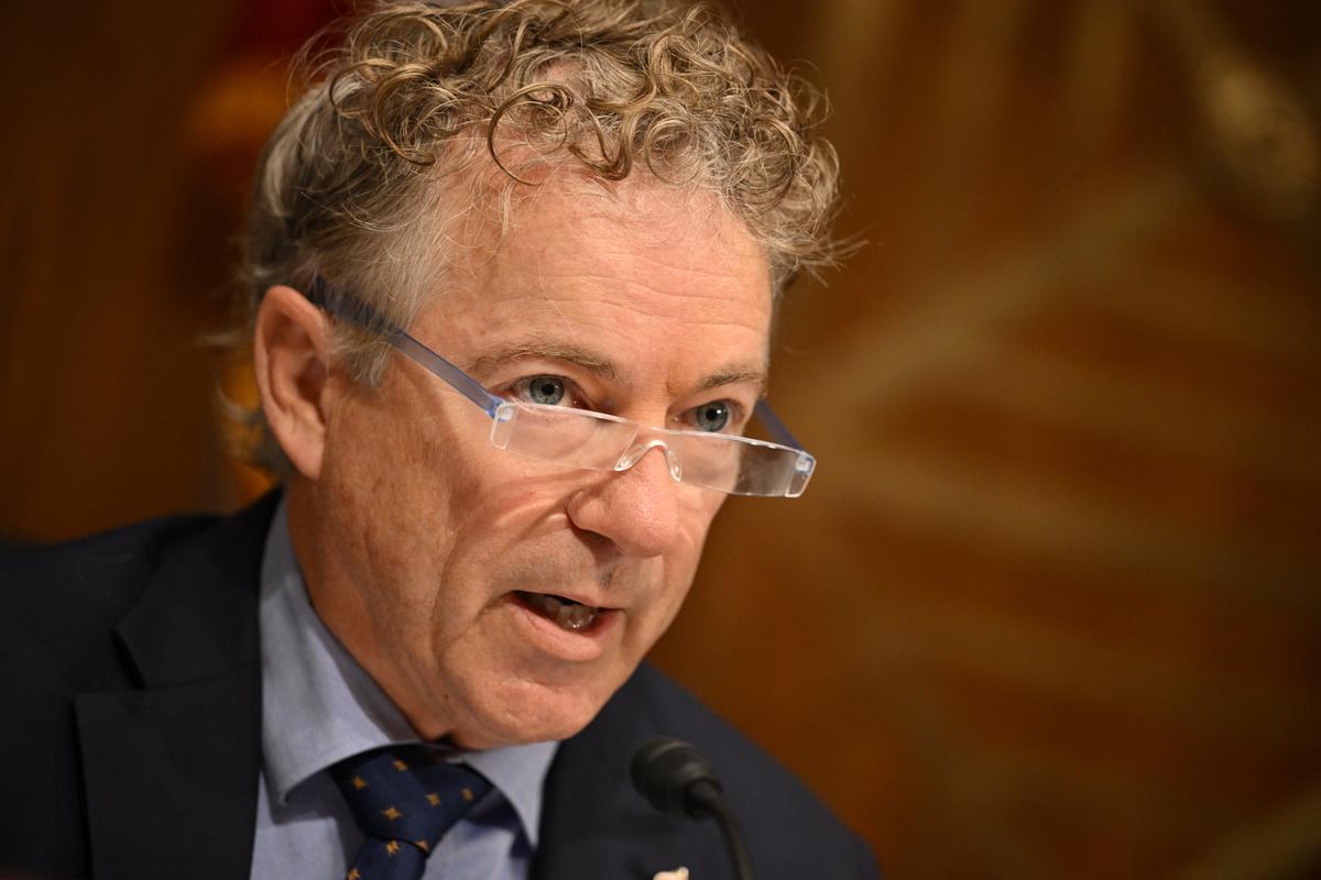 Sen. Rand Paul Blocks Bill Authorizing States to Track Drones, Citing Overreach thumbnail