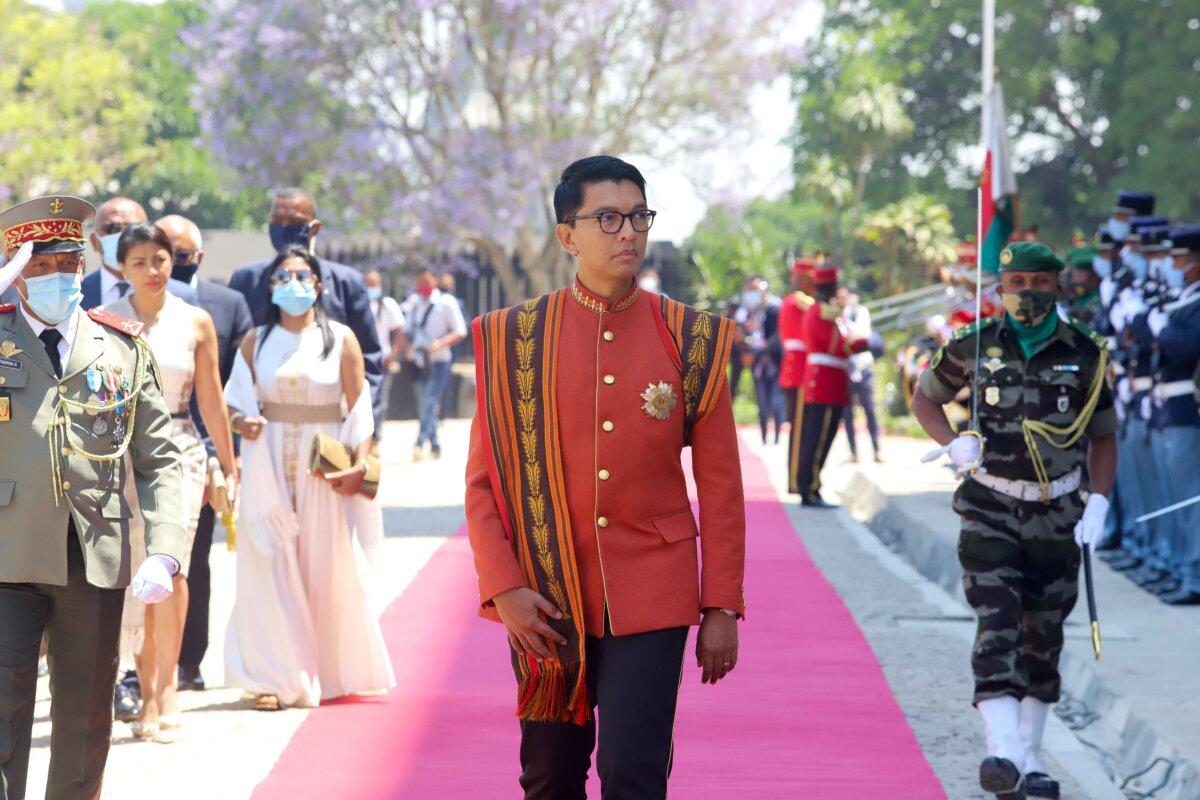 President of the Republic of Madagascar Andry Rajoelina (C) arrives at the Queen's Palace of Manjakamiadana, in the upper city of Antananarivo, Madagascar, on Nov. 6, 2020. (Mamyrael/AFP via Getty Images)