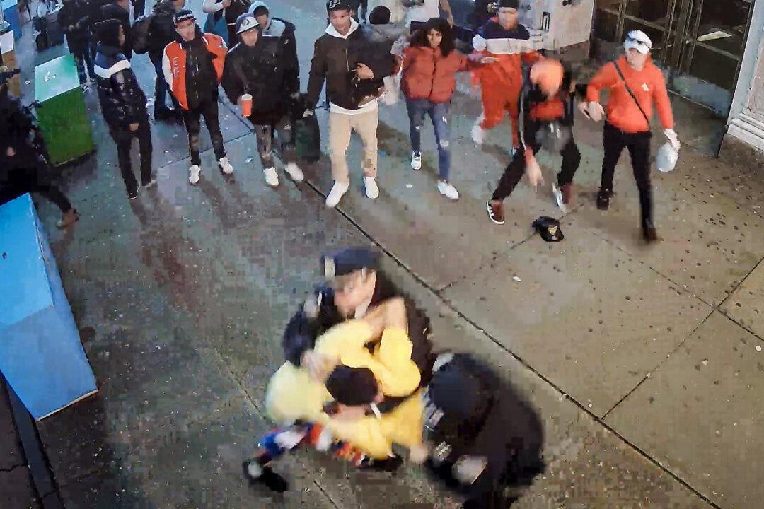 Illegal Immigrant Teen Accused in Times Square Cop Attack Arrested Again