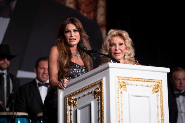 Donald Trump’s Jr. fiancé Kimberly Guilfoyle (L) and Toni Holt Kramer, Trumpettes USA founder (R) speak during an event at the Mar-a-Lago Club in Palm Beach, Fla., on Feb. 10, 2024. (Madalina Vasiliu/The Epoch Times)