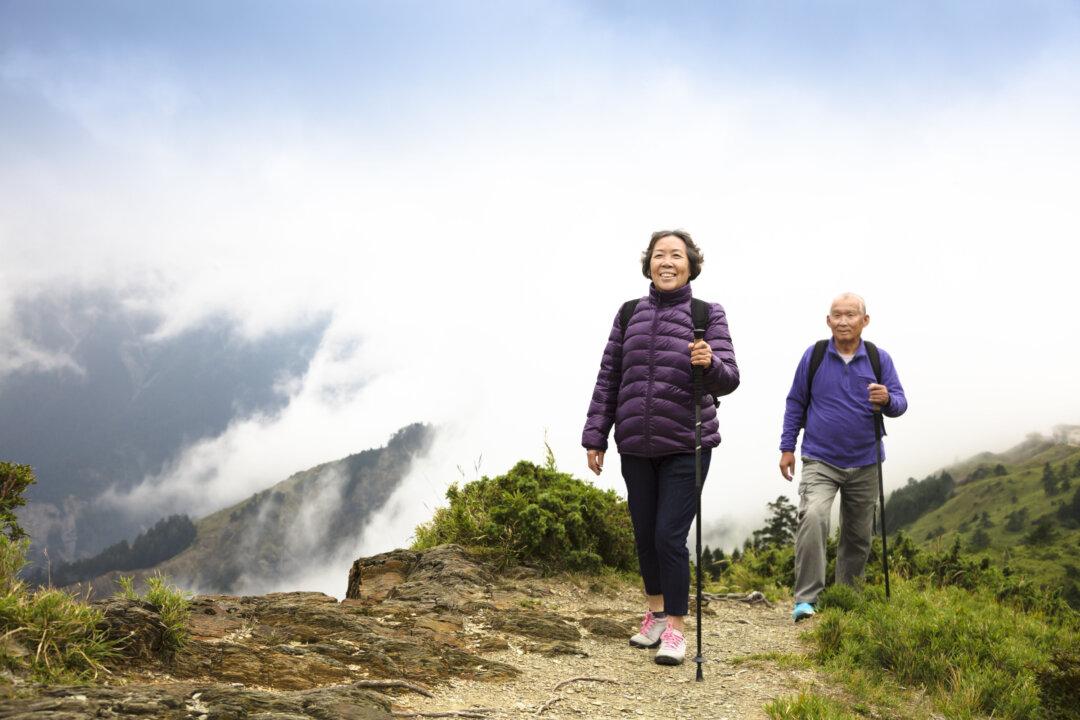 Study Finds: Moderate Impacts in Daily Physical Activities Preserve Bone Density in Older Adults