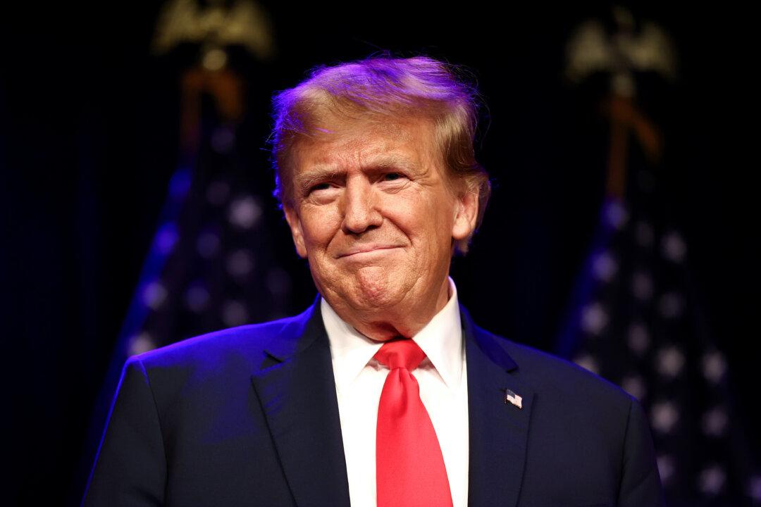 Trump, Co-defendants Challenge Judge’s Ruling Allowing Fani Willis to Stay