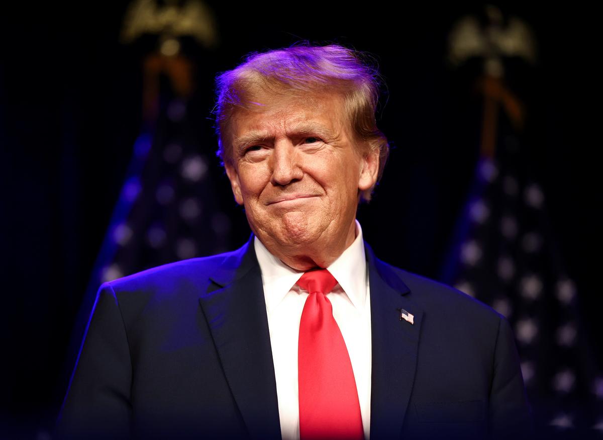 Trump, Co-defendants Challenge Judge’s Ruling Allowing Fani Willis to Stay