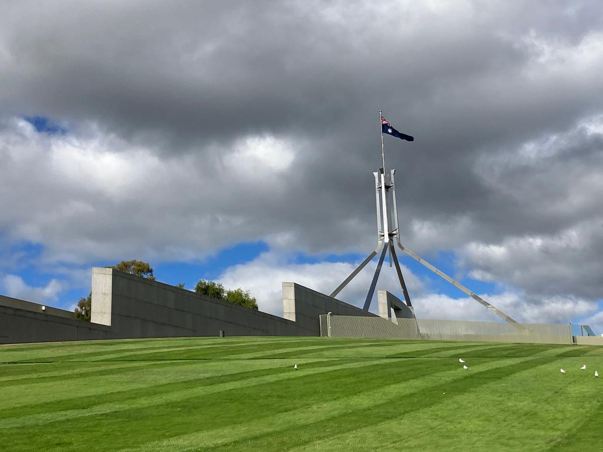 Barnaby Joyce Takes Week Off Parliament Following Alcohol, Prescription Drug Incident