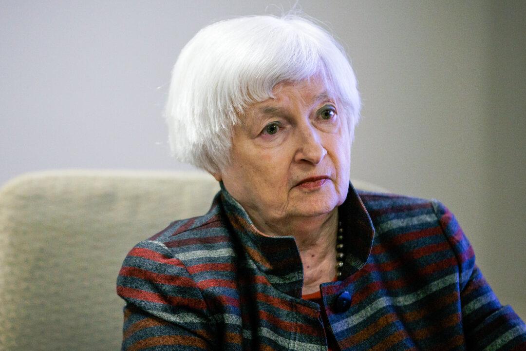 Yellen Supports Seizing Russian Assets to Support Ukraine’s ‘Resistance’