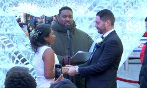Times Square Hosts Weddings, Surprise Proposals on Valentine’s Day