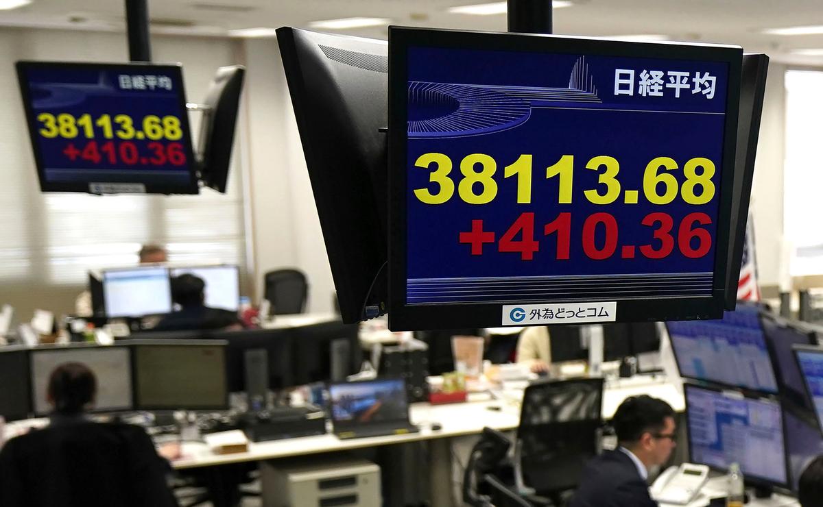 Asian Shares Track Wall Street’s Rebound