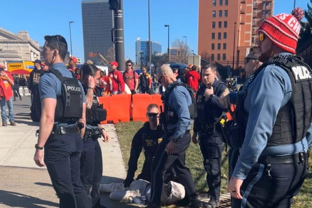 2 Fans Came to See Kansas City Chiefs; They Stopped Suspected Shooter