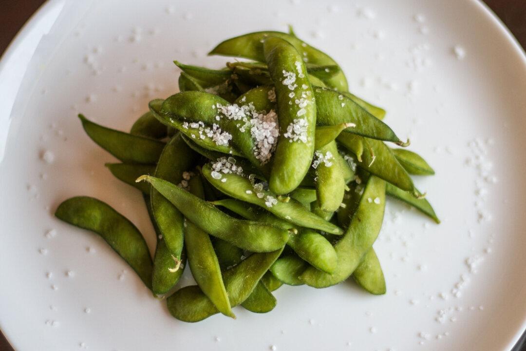 5 Reasons to Eat More Edamame